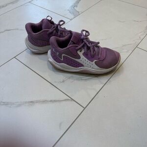 Under Armour Kids Sneakers in Purple and Gray